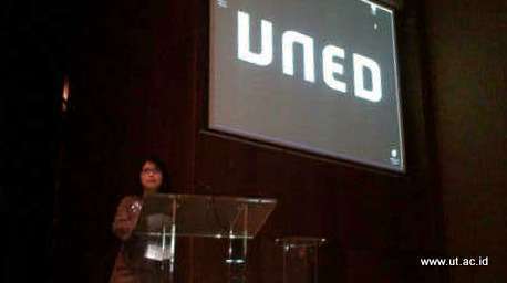 Konferensi_UNED_ICDE_Madrid_2013