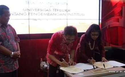 MoU_UT_Telkom_University_November_2014_Bandung