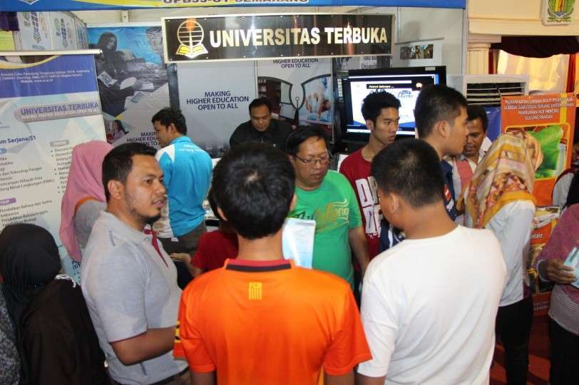 pameran_upbjj-UT_Semarang_Pekalongan_2015