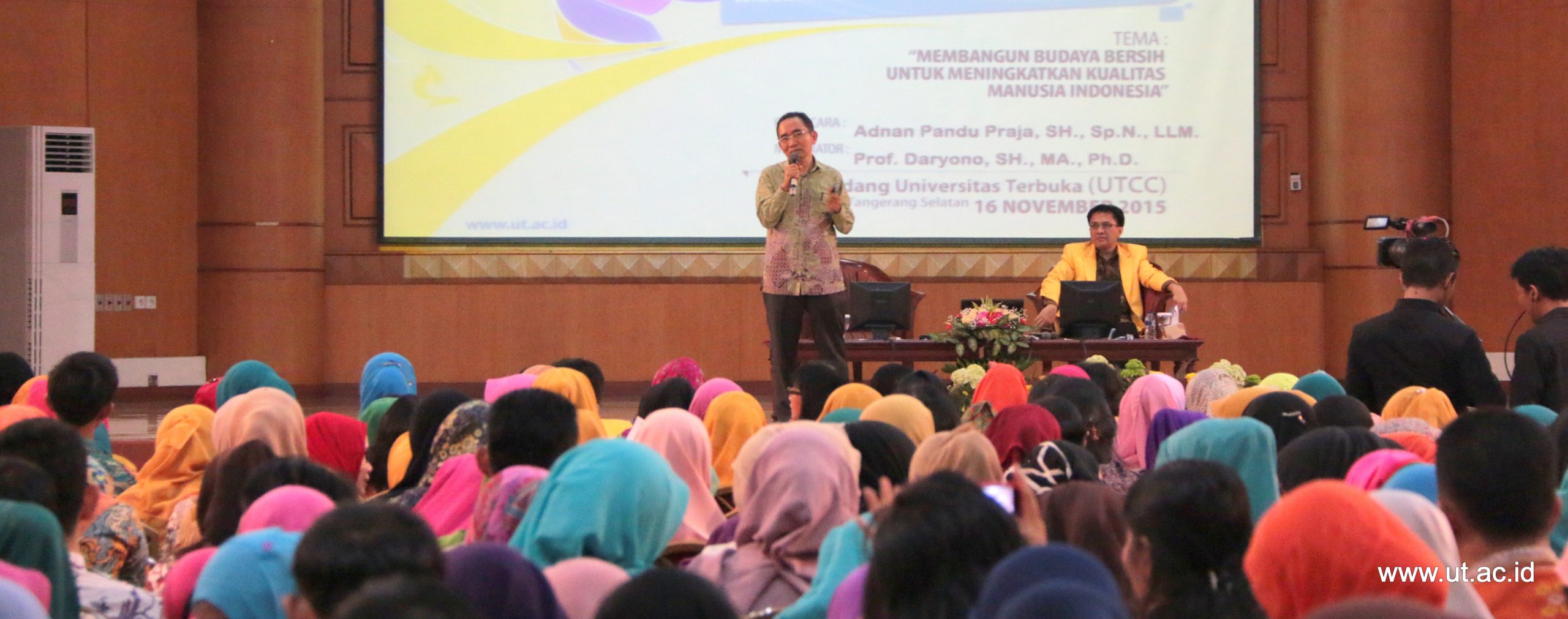 Seminar_Wisuda_UT_16_November_2015