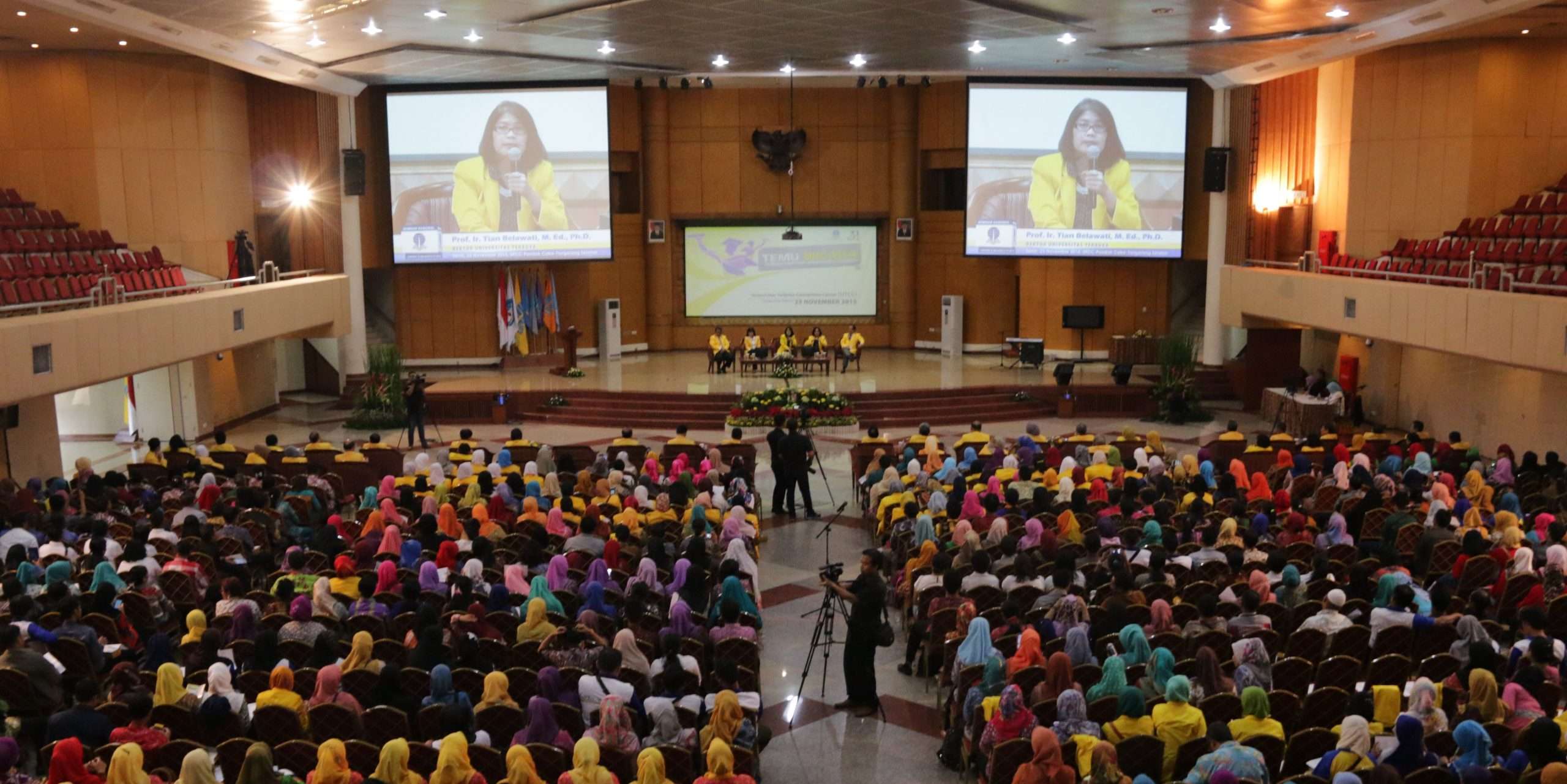 Seminar_Wisuda_Wilayah_IV_tahap_II_1
