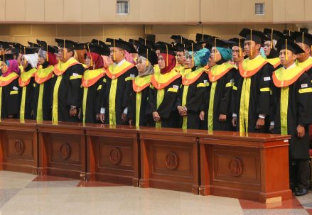 Wisuda_UT_Periode_I_2016