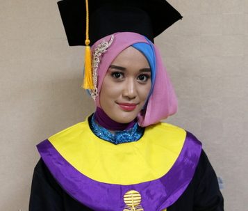 Wisudawan UT
