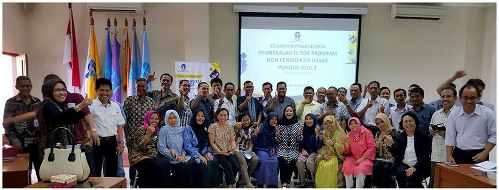 60_tutor_mengikuti_pembekalan_pelatihan_di_upbjj-ut_makassar