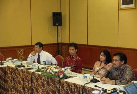 Pertemuan_Anggota_Dewan_Pengawas_dengan_Pimpinan_UT