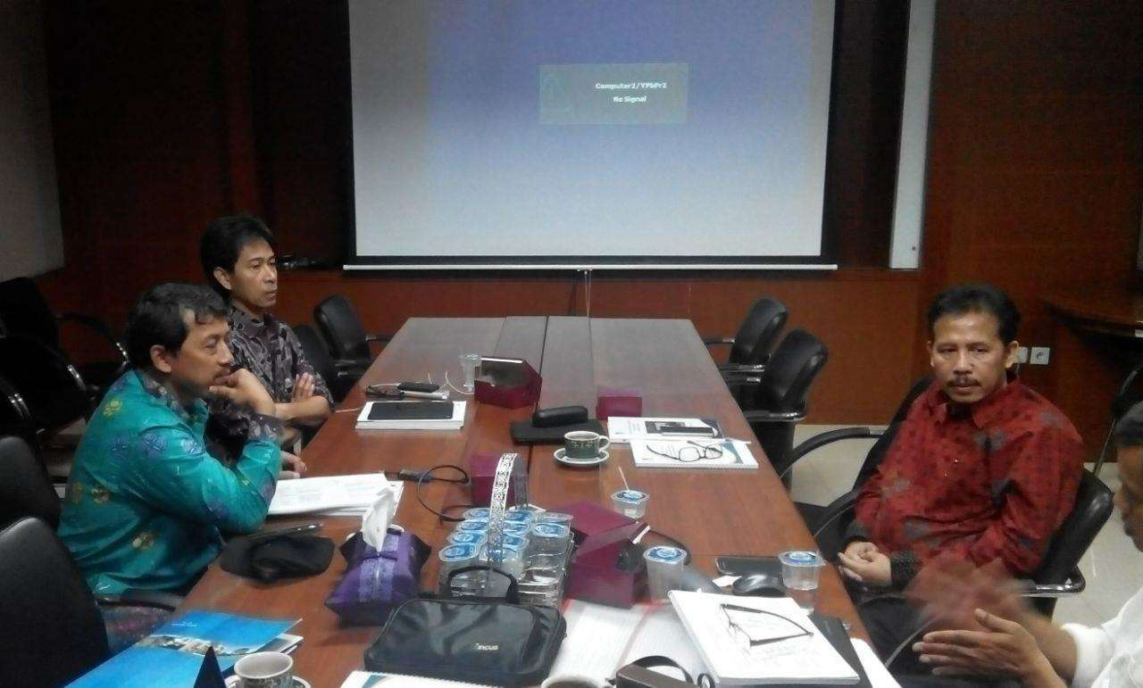 Rapat_Pembahasan_Laporan_Dewas_dan_Pengembangan_UT_ke_Depan