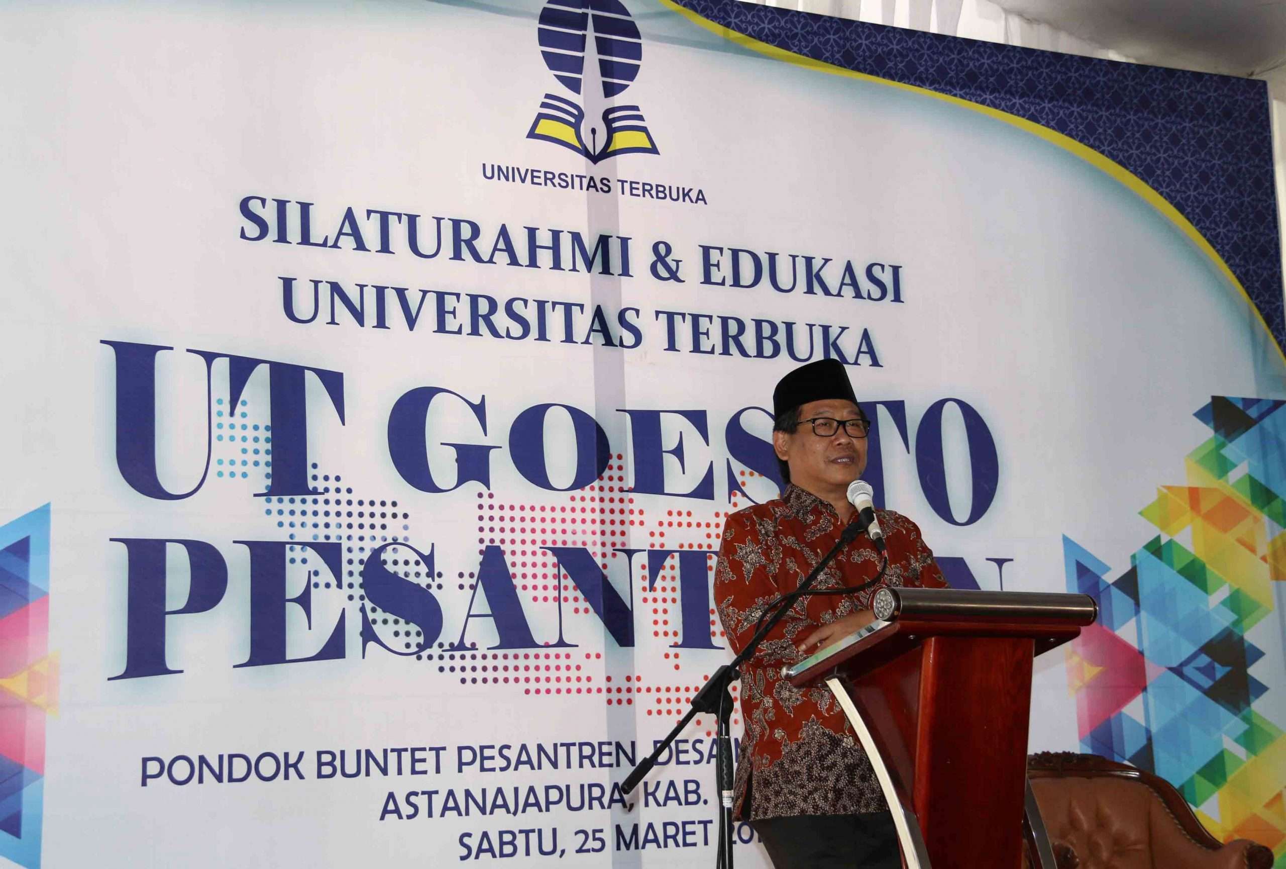 UT-Goes-to-Pesantren-Pak-Yunus-Cirebon-2017