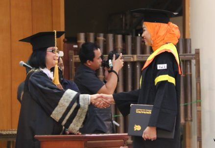 wisuda_periode_II_wil_2_2