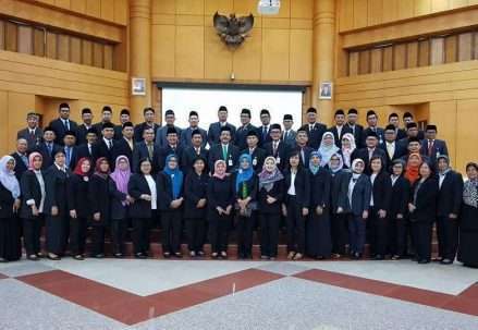 Foto_Bersama_Pelantikan_Pejabat_UT_Januari_2018_ByAminz