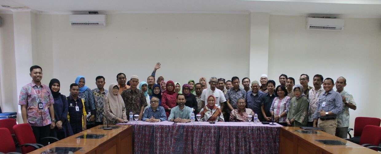 Penandatangan_Perjanjian_Kerjasama_antara_UT_Makassar_dan_Dinas_Kominfo_Kota_Pare_Pare