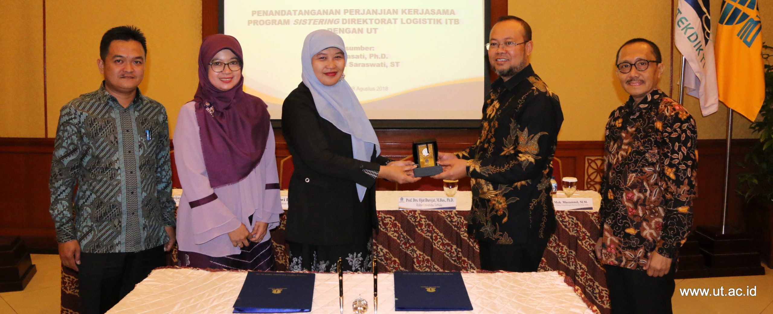 Menuju_Pengadaan_Center_of_Excellent_UT_Kerja_Sama_dengan_ITB