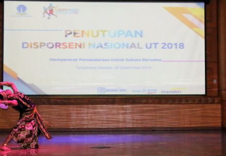 UT_Jakarta_Juara_Umum_Disporseni_2018