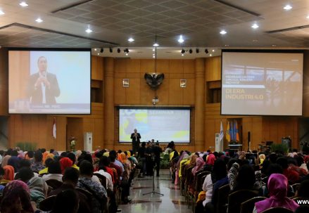 Seminar_Wisuda_UTCC_November_2018