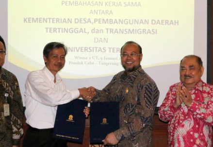 MoU_UT_dengan_Kemendesa