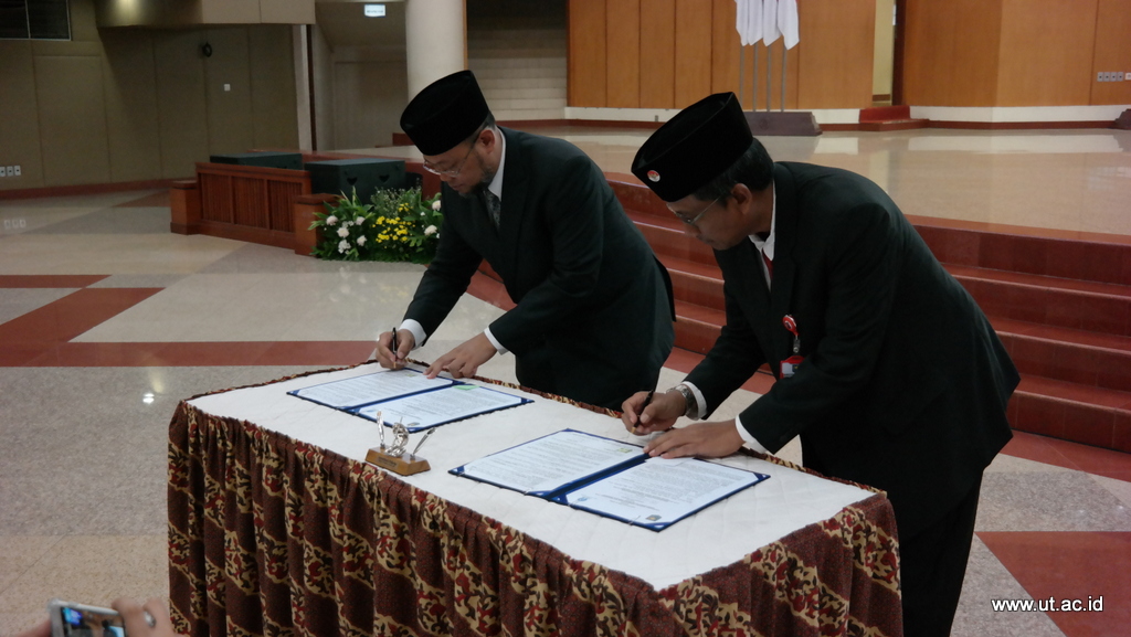 20190520_Penandatanganan_PKS_UT_dengan_Dukcapil_5