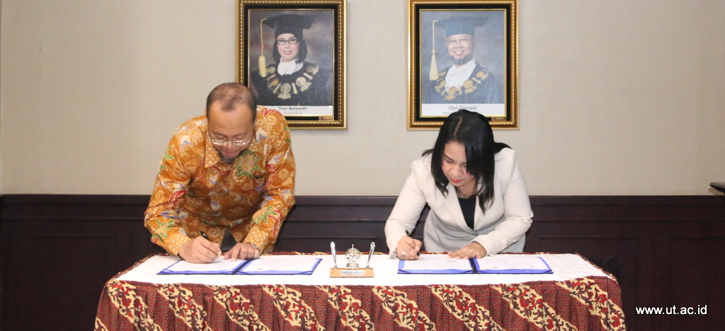 20190710_Penandatanganan_MoU_UT_dengan_Poli_Kupang