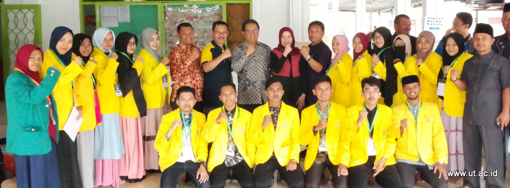 Foto_bersama_peserta_MTQMN_XVI_2019_dari_UT-002