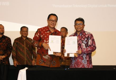 penandatanganan_PKS_UT_dengan_Vokasi_UI_2019