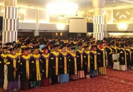 20190807_800_Lulusan_Universitas_Terbuka_Medan_terima_Ijazah_keberhasilan_dalam_kuliah_jarak_Jauh