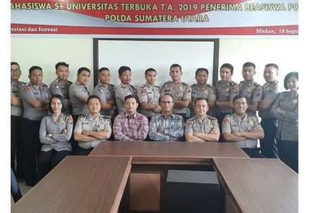 Kunjungan_Tim_Lemdiklat_Mabes_Polri_dalam_rangka_Monitoring_dan_Evaluasi_Mahasiswa_Universitas_Terbuka_Personil_Polda_Sumut_Penerima_Beasiswa_Polri