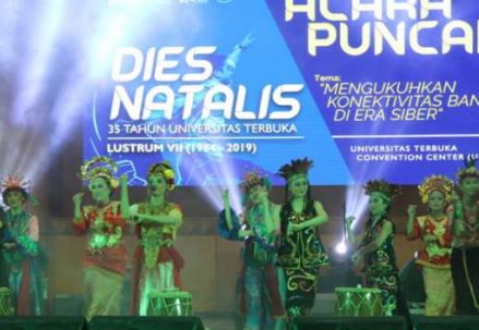Tarian_Pembuka_Acara_Puncak_Dies_Natalis_35_UT