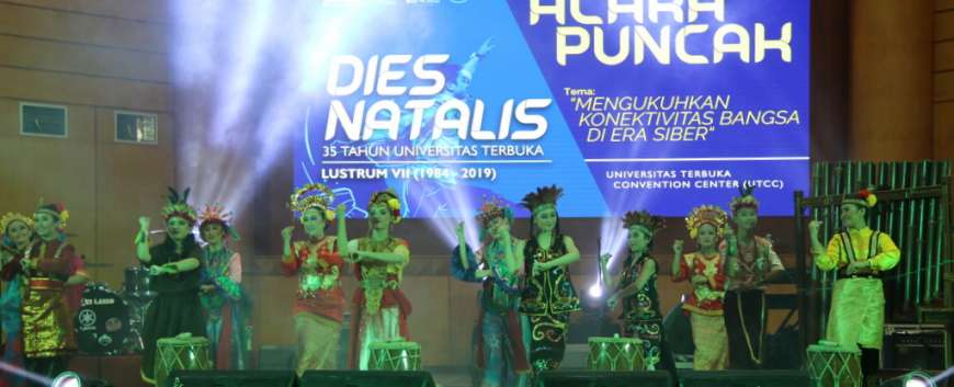 Tarian_Pembuka_Acara_Puncak_Dies_Natalis_35_UT
