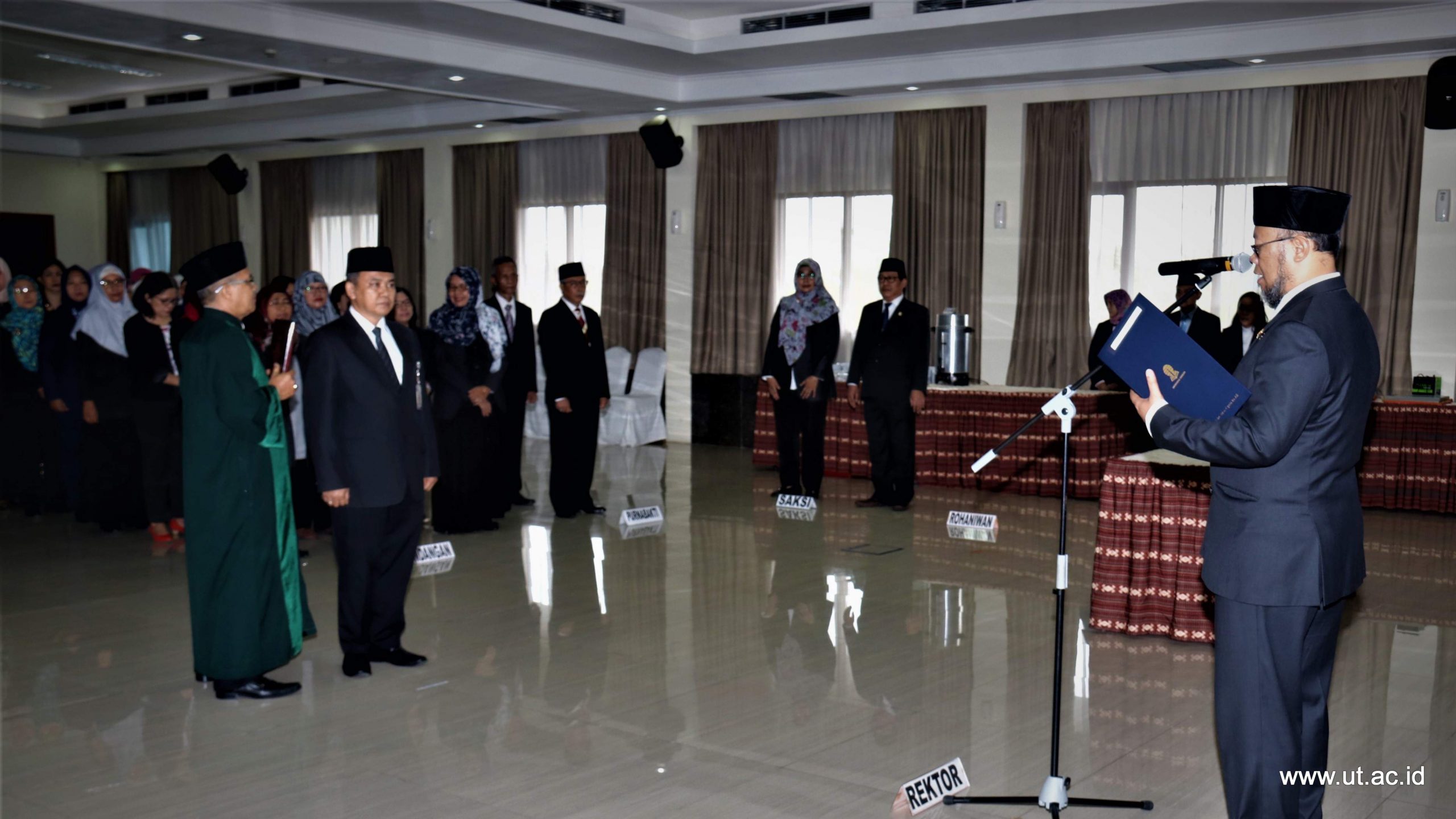 Pelantikan_Kepala_BAKP_UT_Desember_2019