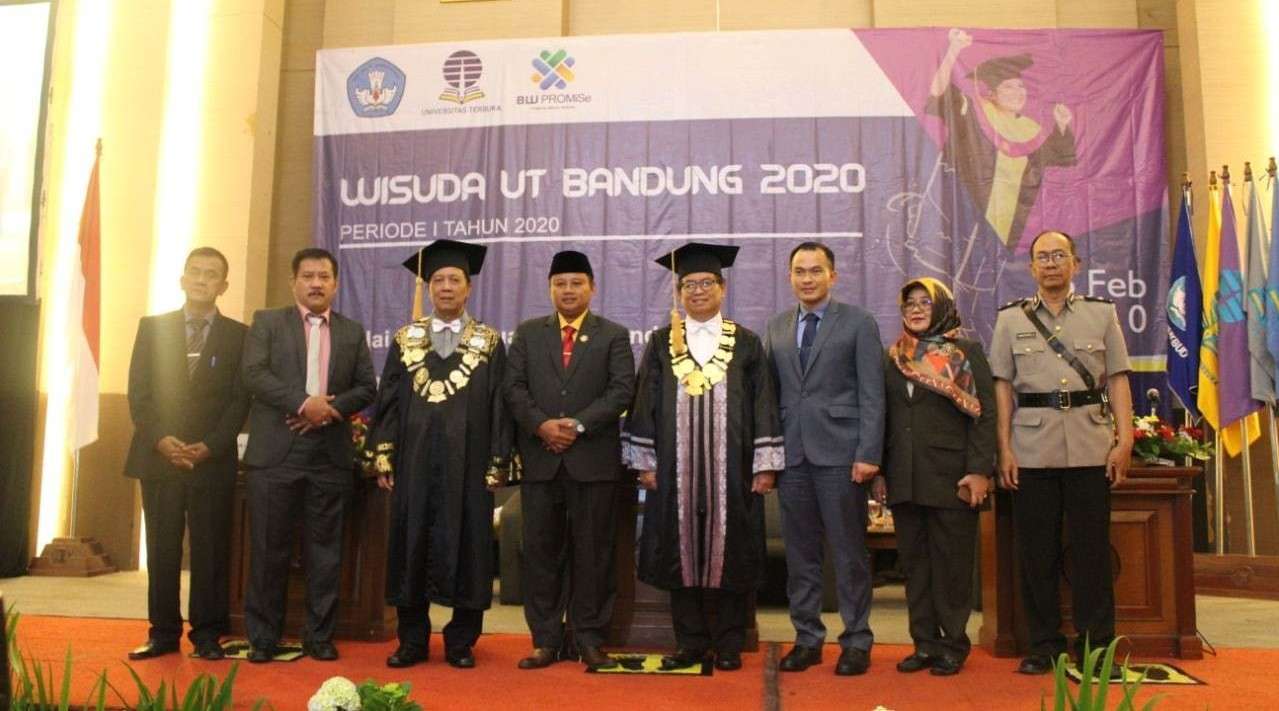 Foto_bersama_UPI_UPBJJ_Bandung_UT_Februari_2020