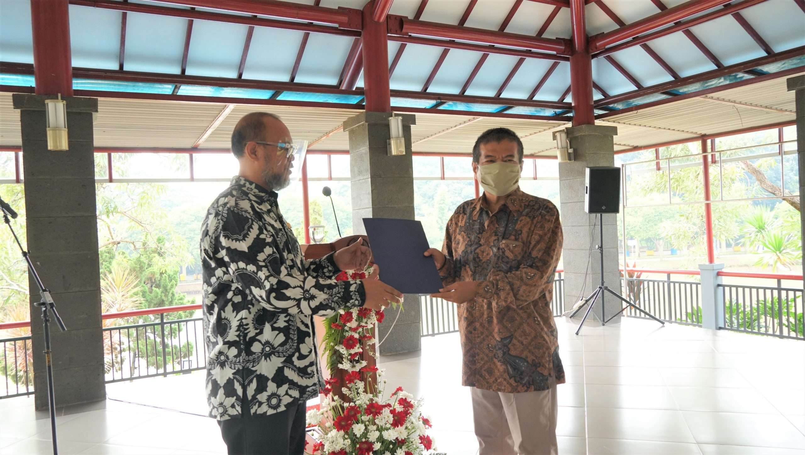 140820_Penyerahan_SK_Guru_Besar_Prof