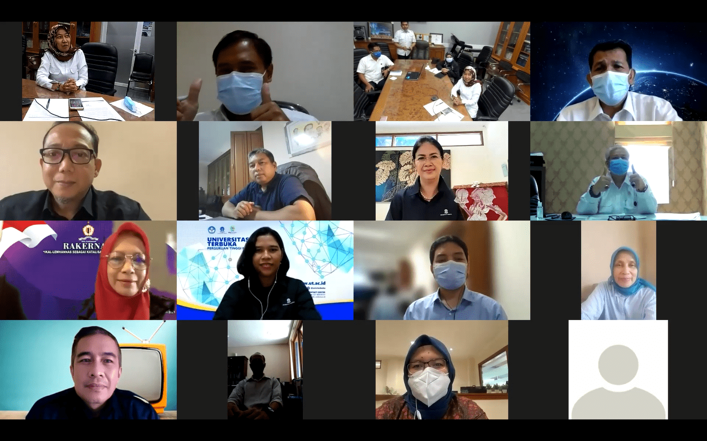 Pertemuan_UT_dengan_RRI