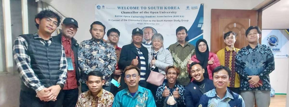 Rektor_UT_di_Korea_Selatan