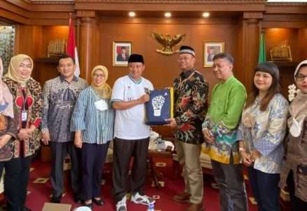 Audiensi_Rektor_UT_dengan_Wagub_Jabar_Thumbnail