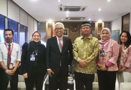 Rektor_UT_dengan_Dubes_RI_untuk_Malaysia