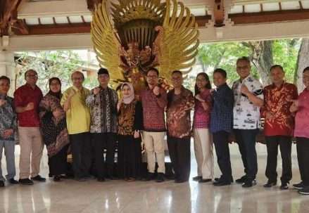 Atdikbud_foto_bersama_rektor