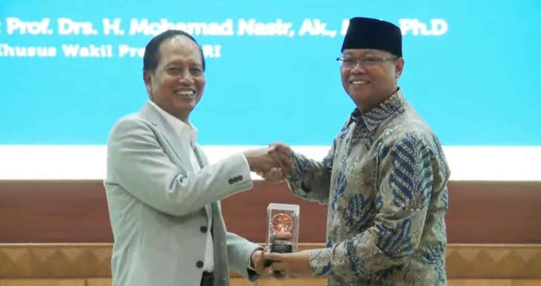Prof_Nasir_Narsum_Seminar_Wisuda