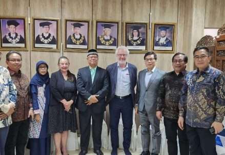 icde_after_press_conf