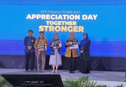 universitas-terbuka-mendapat-pengakuan-dan-penghargaan-denga-utha