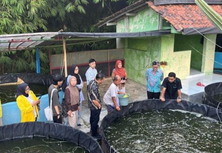 From Fish Ponds to Classrooms, International Collaboration Advances Aquaculture Learning