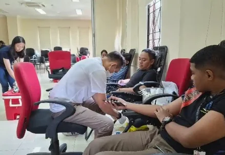 Giving Life Through Learning, UT Kupang Holds Community Blood Drive