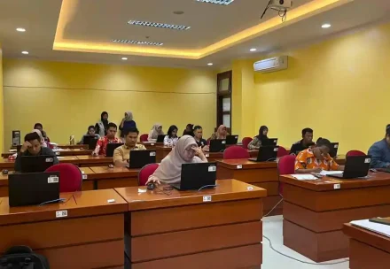 UT Sorong Hadirkan UAS Fleksibel, Mahasiswa Tetap Bisa Bekerja Sambil Kuliah
