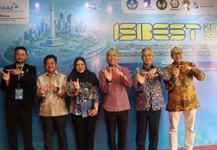 Bukan Lagi “Lulus Terus Cari Kerja”, UT Dorong Mahasiswa Jadi Pencipta Lapangan Kerja